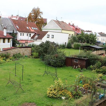Apartman Doma Jicin Bagian luar foto