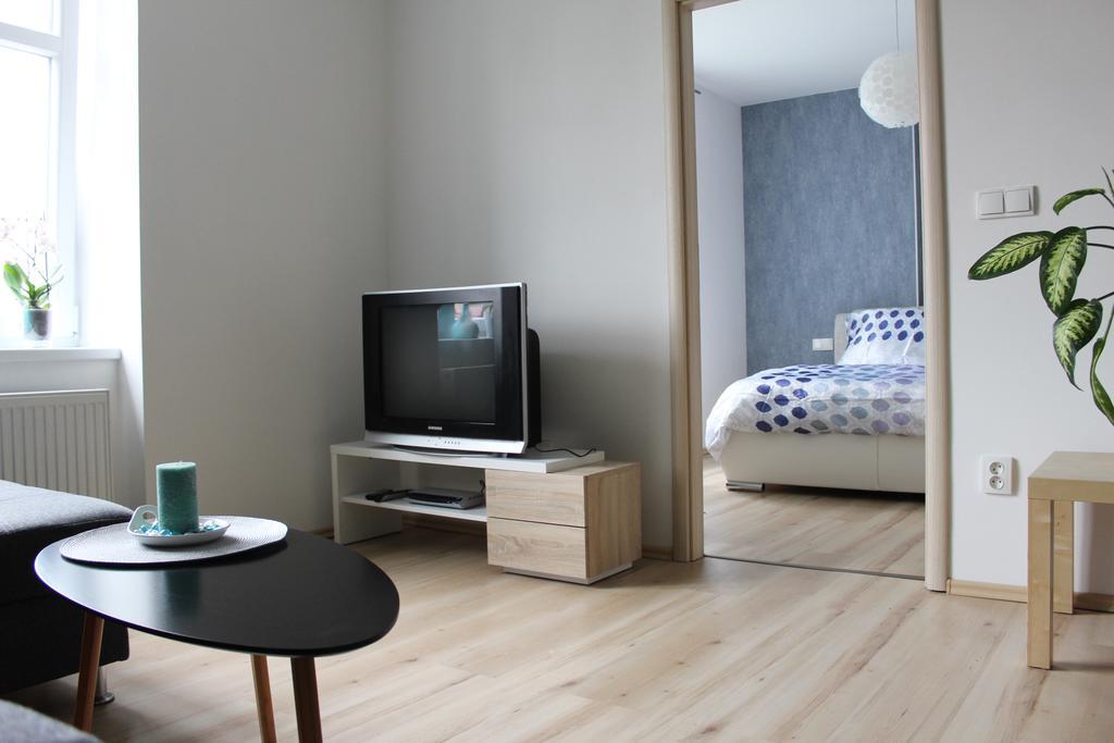 Apartman Doma Jicin Bagian luar foto